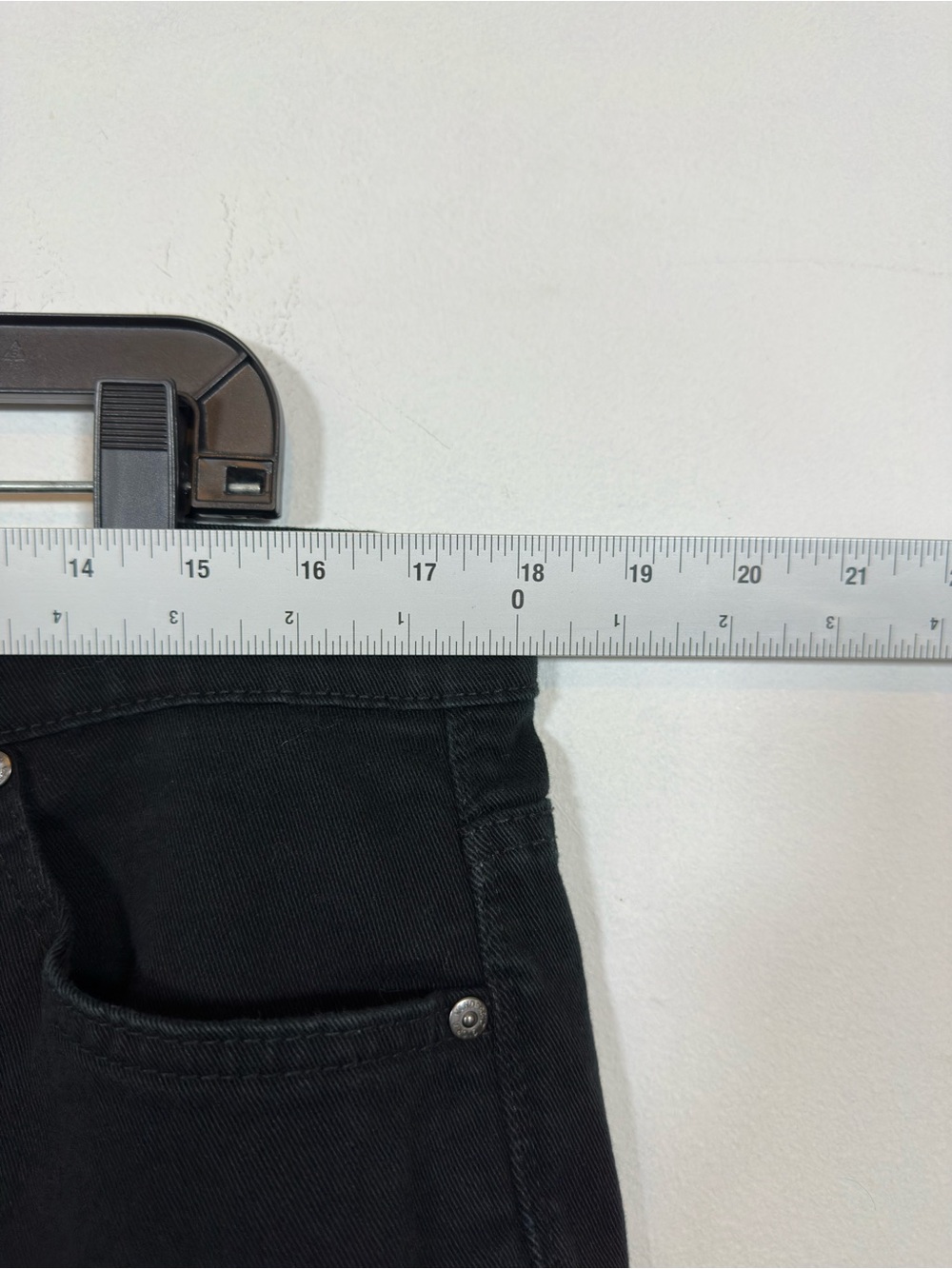 Gloria Vanderbilt Amanda Jeans Black High Rise Tapered Slim Denim Plus Size 16W - Picture 6 of 9